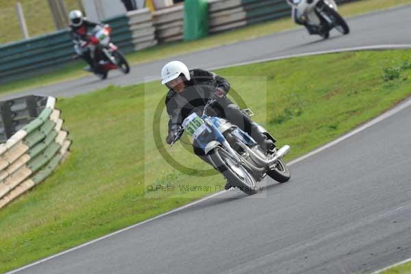 anglesey;brands hatch;cadwell park;croft;digital images;donington park;enduro;enduro digital images;event;event digital images;eventdigitalimages;mallory park;no limits;oulton park;peter wileman photography;racing;racing digital images;silverstone;snetterton;trackday;trackday digital images;trackday photos;vintage;vmcc banbury run;welsh 2 day enduro