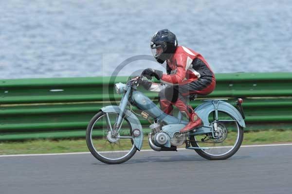 anglesey;brands hatch;cadwell park;croft;digital images;donington park;enduro;enduro digital images;event;event digital images;eventdigitalimages;mallory park;no limits;oulton park;peter wileman photography;racing;racing digital images;silverstone;snetterton;trackday;trackday digital images;trackday photos;vintage;vmcc banbury run;welsh 2 day enduro