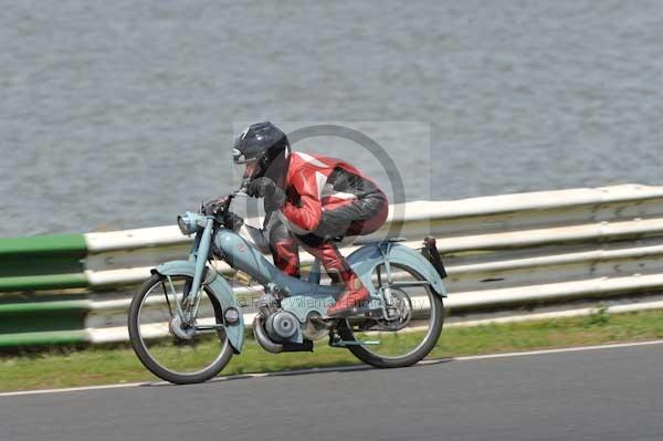 anglesey;brands hatch;cadwell park;croft;digital images;donington park;enduro;enduro digital images;event;event digital images;eventdigitalimages;mallory park;no limits;oulton park;peter wileman photography;racing;racing digital images;silverstone;snetterton;trackday;trackday digital images;trackday photos;vintage;vmcc banbury run;welsh 2 day enduro