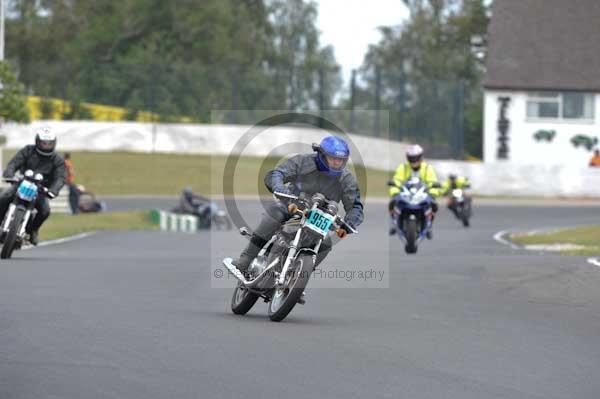 anglesey;brands hatch;cadwell park;croft;digital images;donington park;enduro;enduro digital images;event;event digital images;eventdigitalimages;mallory park;no limits;oulton park;peter wileman photography;racing;racing digital images;silverstone;snetterton;trackday;trackday digital images;trackday photos;vintage;vmcc banbury run;welsh 2 day enduro