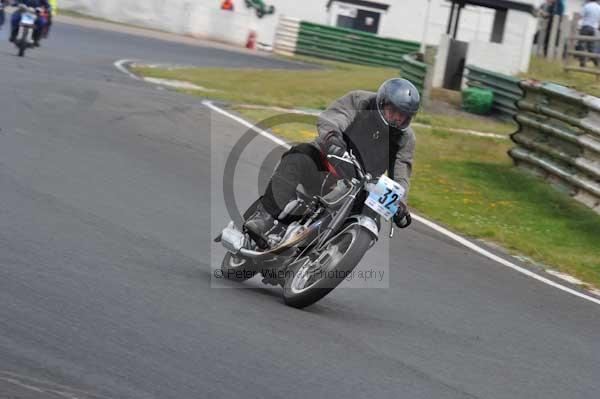 anglesey;brands hatch;cadwell park;croft;digital images;donington park;enduro;enduro digital images;event;event digital images;eventdigitalimages;mallory park;no limits;oulton park;peter wileman photography;racing;racing digital images;silverstone;snetterton;trackday;trackday digital images;trackday photos;vintage;vmcc banbury run;welsh 2 day enduro