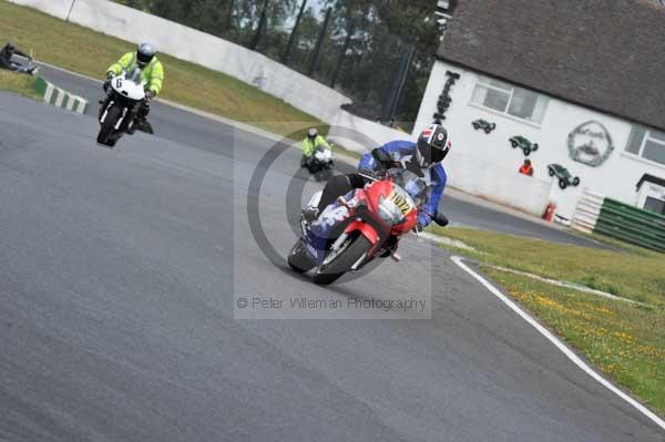 anglesey;brands hatch;cadwell park;croft;digital images;donington park;enduro;enduro digital images;event;event digital images;eventdigitalimages;mallory park;no limits;oulton park;peter wileman photography;racing;racing digital images;silverstone;snetterton;trackday;trackday digital images;trackday photos;vintage;vmcc banbury run;welsh 2 day enduro