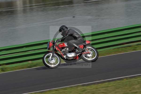 anglesey;brands hatch;cadwell park;croft;digital images;donington park;enduro;enduro digital images;event;event digital images;eventdigitalimages;mallory park;no limits;oulton park;peter wileman photography;racing;racing digital images;silverstone;snetterton;trackday;trackday digital images;trackday photos;vintage;vmcc banbury run;welsh 2 day enduro