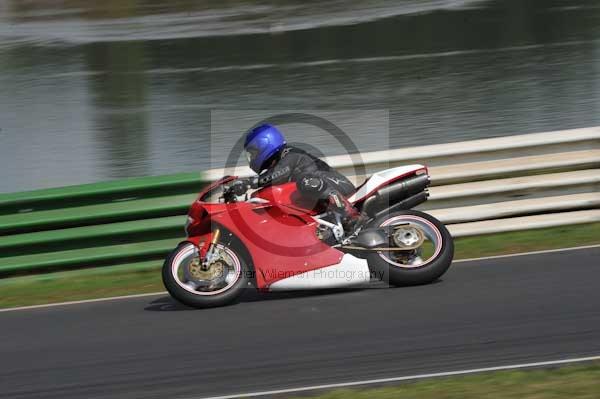 anglesey;brands hatch;cadwell park;croft;digital images;donington park;enduro;enduro digital images;event;event digital images;eventdigitalimages;mallory park;no limits;oulton park;peter wileman photography;racing;racing digital images;silverstone;snetterton;trackday;trackday digital images;trackday photos;vintage;vmcc banbury run;welsh 2 day enduro