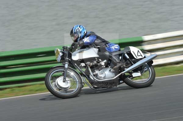 anglesey;brands hatch;cadwell park;croft;digital images;donington park;enduro;enduro digital images;event;event digital images;eventdigitalimages;mallory park;no limits;oulton park;peter wileman photography;racing;racing digital images;silverstone;snetterton;trackday;trackday digital images;trackday photos;vintage;vmcc banbury run;welsh 2 day enduro