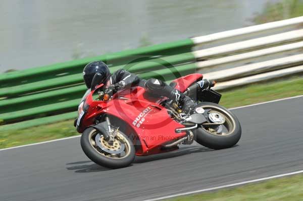 anglesey;brands hatch;cadwell park;croft;digital images;donington park;enduro;enduro digital images;event;event digital images;eventdigitalimages;mallory park;no limits;oulton park;peter wileman photography;racing;racing digital images;silverstone;snetterton;trackday;trackday digital images;trackday photos;vintage;vmcc banbury run;welsh 2 day enduro