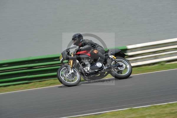 anglesey;brands hatch;cadwell park;croft;digital images;donington park;enduro;enduro digital images;event;event digital images;eventdigitalimages;mallory park;no limits;oulton park;peter wileman photography;racing;racing digital images;silverstone;snetterton;trackday;trackday digital images;trackday photos;vintage;vmcc banbury run;welsh 2 day enduro