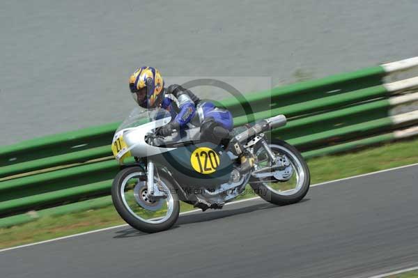 anglesey;brands hatch;cadwell park;croft;digital images;donington park;enduro;enduro digital images;event;event digital images;eventdigitalimages;mallory park;no limits;oulton park;peter wileman photography;racing;racing digital images;silverstone;snetterton;trackday;trackday digital images;trackday photos;vintage;vmcc banbury run;welsh 2 day enduro