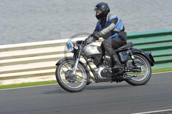 anglesey;brands hatch;cadwell park;croft;digital images;donington park;enduro;enduro digital images;event;event digital images;eventdigitalimages;mallory park;no limits;oulton park;peter wileman photography;racing;racing digital images;silverstone;snetterton;trackday;trackday digital images;trackday photos;vintage;vmcc banbury run;welsh 2 day enduro