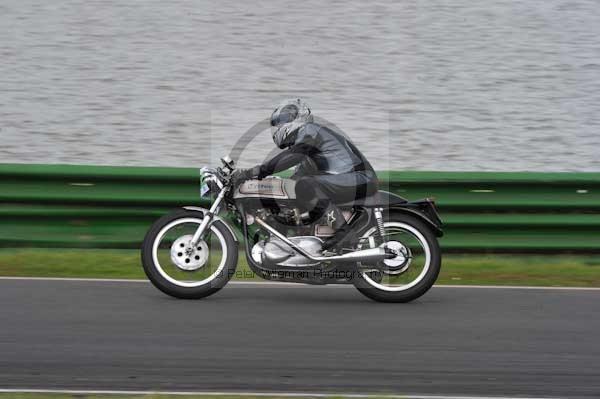 anglesey;brands hatch;cadwell park;croft;digital images;donington park;enduro;enduro digital images;event;event digital images;eventdigitalimages;mallory park;no limits;oulton park;peter wileman photography;racing;racing digital images;silverstone;snetterton;trackday;trackday digital images;trackday photos;vintage;vmcc banbury run;welsh 2 day enduro