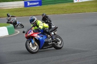 Mallory-park-Leicestershire;Mallory-park-photographs;Motorcycle-action-photographs;classic-bikes;event-digital-images;eventdigitalimages;mallory-park;no-limits-trackday;peter-wileman-photography;vintage-bikes;vintage-motorcycles;vmcc-festival-1000-bikes