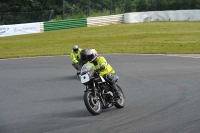 Mallory-park-Leicestershire;Mallory-park-photographs;Motorcycle-action-photographs;classic-bikes;event-digital-images;eventdigitalimages;mallory-park;no-limits-trackday;peter-wileman-photography;vintage-bikes;vintage-motorcycles;vmcc-festival-1000-bikes