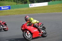 Mallory-park-Leicestershire;Mallory-park-photographs;Motorcycle-action-photographs;classic-bikes;event-digital-images;eventdigitalimages;mallory-park;no-limits-trackday;peter-wileman-photography;vintage-bikes;vintage-motorcycles;vmcc-festival-1000-bikes