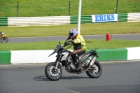 Mallory-park-Leicestershire;Mallory-park-photographs;Motorcycle-action-photographs;classic-bikes;event-digital-images;eventdigitalimages;mallory-park;no-limits-trackday;peter-wileman-photography;vintage-bikes;vintage-motorcycles;vmcc-festival-1000-bikes