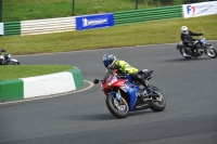 Mallory-park-Leicestershire;Mallory-park-photographs;Motorcycle-action-photographs;classic-bikes;event-digital-images;eventdigitalimages;mallory-park;no-limits-trackday;peter-wileman-photography;vintage-bikes;vintage-motorcycles;vmcc-festival-1000-bikes