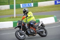 Mallory-park-Leicestershire;Mallory-park-photographs;Motorcycle-action-photographs;classic-bikes;event-digital-images;eventdigitalimages;mallory-park;no-limits-trackday;peter-wileman-photography;vintage-bikes;vintage-motorcycles;vmcc-festival-1000-bikes