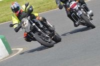 Mallory-park-Leicestershire;Mallory-park-photographs;Motorcycle-action-photographs;classic-bikes;event-digital-images;eventdigitalimages;mallory-park;no-limits-trackday;peter-wileman-photography;vintage-bikes;vintage-motorcycles;vmcc-festival-1000-bikes