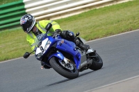 Mallory-park-Leicestershire;Mallory-park-photographs;Motorcycle-action-photographs;classic-bikes;event-digital-images;eventdigitalimages;mallory-park;no-limits-trackday;peter-wileman-photography;vintage-bikes;vintage-motorcycles;vmcc-festival-1000-bikes