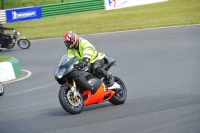 Mallory-park-Leicestershire;Mallory-park-photographs;Motorcycle-action-photographs;classic-bikes;event-digital-images;eventdigitalimages;mallory-park;no-limits-trackday;peter-wileman-photography;vintage-bikes;vintage-motorcycles;vmcc-festival-1000-bikes