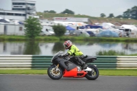 Mallory-park-Leicestershire;Mallory-park-photographs;Motorcycle-action-photographs;classic-bikes;event-digital-images;eventdigitalimages;mallory-park;no-limits-trackday;peter-wileman-photography;vintage-bikes;vintage-motorcycles;vmcc-festival-1000-bikes