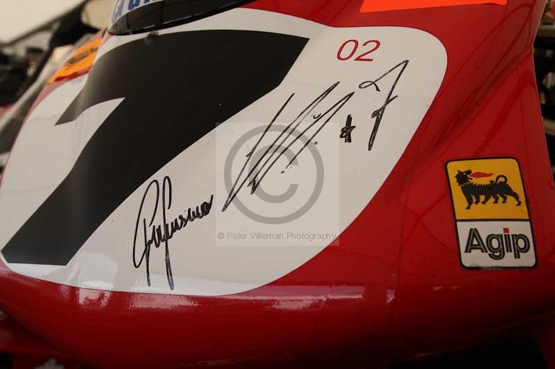 Mallory park Leicestershire;Mallory park photographs;Motorcycle action photographs;classic bikes;event digital images;eventdigitalimages;mallory park;no limits trackday;peter wileman photography;vintage bikes;vintage motorcycles;vmcc festival 1000 bikes