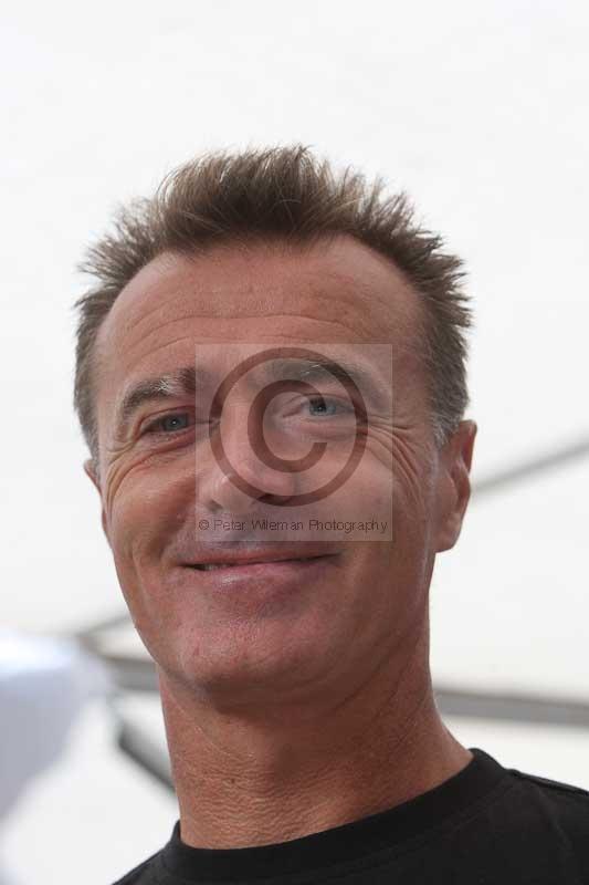 Mallory park Leicestershire;Mallory park photographs;Motorcycle action photographs;classic bikes;event digital images;eventdigitalimages;mallory park;no limits trackday;peter wileman photography;vintage bikes;vintage motorcycles;vmcc festival 1000 bikes