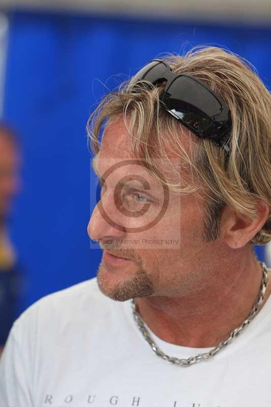 Mallory park Leicestershire;Mallory park photographs;Motorcycle action photographs;classic bikes;event digital images;eventdigitalimages;mallory park;no limits trackday;peter wileman photography;vintage bikes;vintage motorcycles;vmcc festival 1000 bikes