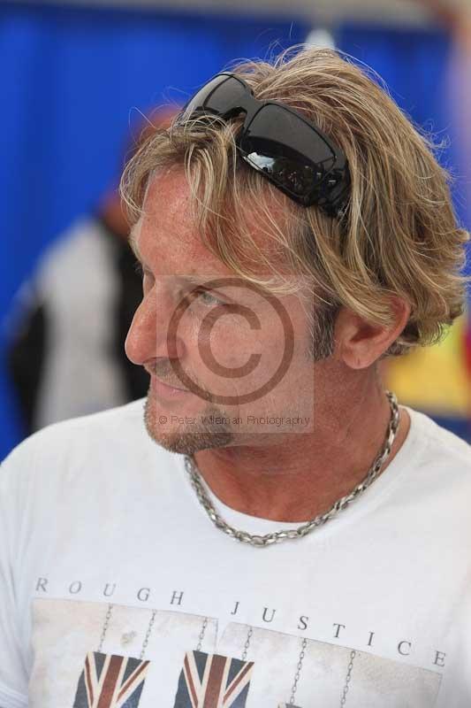 Mallory park Leicestershire;Mallory park photographs;Motorcycle action photographs;classic bikes;event digital images;eventdigitalimages;mallory park;no limits trackday;peter wileman photography;vintage bikes;vintage motorcycles;vmcc festival 1000 bikes