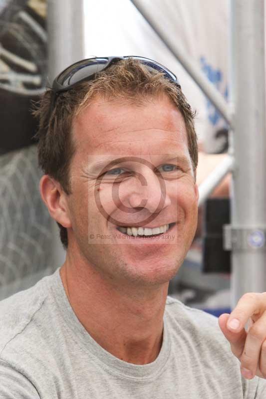 Mallory park Leicestershire;Mallory park photographs;Motorcycle action photographs;classic bikes;event digital images;eventdigitalimages;mallory park;no limits trackday;peter wileman photography;vintage bikes;vintage motorcycles;vmcc festival 1000 bikes