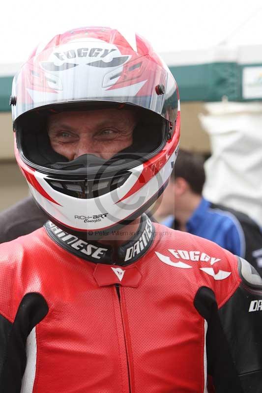 Mallory park Leicestershire;Mallory park photographs;Motorcycle action photographs;classic bikes;event digital images;eventdigitalimages;mallory park;no limits trackday;peter wileman photography;vintage bikes;vintage motorcycles;vmcc festival 1000 bikes