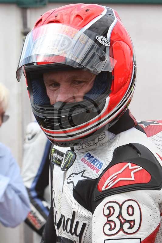 Mallory park Leicestershire;Mallory park photographs;Motorcycle action photographs;classic bikes;event digital images;eventdigitalimages;mallory park;no limits trackday;peter wileman photography;vintage bikes;vintage motorcycles;vmcc festival 1000 bikes