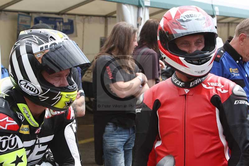 Mallory park Leicestershire;Mallory park photographs;Motorcycle action photographs;classic bikes;event digital images;eventdigitalimages;mallory park;no limits trackday;peter wileman photography;vintage bikes;vintage motorcycles;vmcc festival 1000 bikes