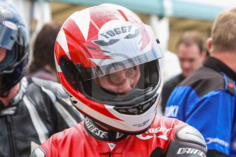 Mallory park Leicestershire;Mallory park photographs;Motorcycle action photographs;classic bikes;event digital images;eventdigitalimages;mallory park;no limits trackday;peter wileman photography;vintage bikes;vintage motorcycles;vmcc festival 1000 bikes