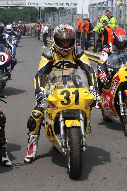 Mallory park Leicestershire;Mallory park photographs;Motorcycle action photographs;classic bikes;event digital images;eventdigitalimages;mallory park;no limits trackday;peter wileman photography;vintage bikes;vintage motorcycles;vmcc festival 1000 bikes