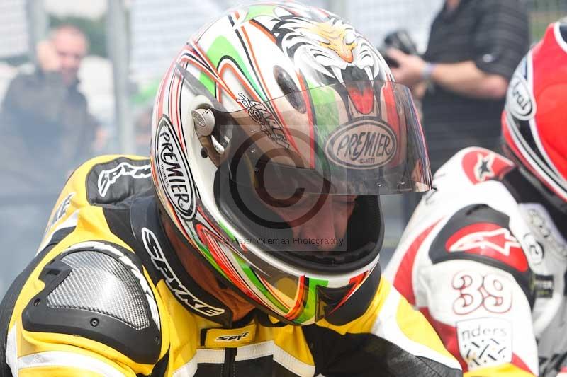 Mallory park Leicestershire;Mallory park photographs;Motorcycle action photographs;classic bikes;event digital images;eventdigitalimages;mallory park;no limits trackday;peter wileman photography;vintage bikes;vintage motorcycles;vmcc festival 1000 bikes