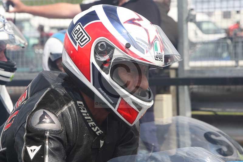 Mallory park Leicestershire;Mallory park photographs;Motorcycle action photographs;classic bikes;event digital images;eventdigitalimages;mallory park;no limits trackday;peter wileman photography;vintage bikes;vintage motorcycles;vmcc festival 1000 bikes