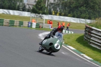 Mallory-park-Leicestershire;Mallory-park-photographs;Motorcycle-action-photographs;classic-bikes;event-digital-images;eventdigitalimages;mallory-park;no-limits-trackday;peter-wileman-photography;vintage-bikes;vintage-motorcycles;vmcc-festival-1000-bikes