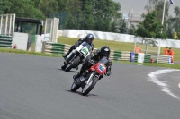 Mallory-park-Leicestershire;Mallory-park-photographs;Motorcycle-action-photographs;classic-bikes;event-digital-images;eventdigitalimages;mallory-park;no-limits-trackday;peter-wileman-photography;vintage-bikes;vintage-motorcycles;vmcc-festival-1000-bikes