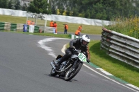 Mallory-park-Leicestershire;Mallory-park-photographs;Motorcycle-action-photographs;classic-bikes;event-digital-images;eventdigitalimages;mallory-park;no-limits-trackday;peter-wileman-photography;vintage-bikes;vintage-motorcycles;vmcc-festival-1000-bikes