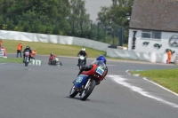 Mallory-park-Leicestershire;Mallory-park-photographs;Motorcycle-action-photographs;classic-bikes;event-digital-images;eventdigitalimages;mallory-park;no-limits-trackday;peter-wileman-photography;vintage-bikes;vintage-motorcycles;vmcc-festival-1000-bikes