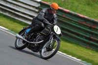 Mallory-park-Leicestershire;Mallory-park-photographs;Motorcycle-action-photographs;classic-bikes;event-digital-images;eventdigitalimages;mallory-park;no-limits-trackday;peter-wileman-photography;vintage-bikes;vintage-motorcycles;vmcc-festival-1000-bikes