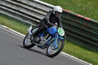 Mallory-park-Leicestershire;Mallory-park-photographs;Motorcycle-action-photographs;classic-bikes;event-digital-images;eventdigitalimages;mallory-park;no-limits-trackday;peter-wileman-photography;vintage-bikes;vintage-motorcycles;vmcc-festival-1000-bikes