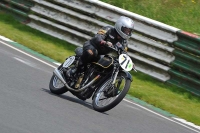 Mallory-park-Leicestershire;Mallory-park-photographs;Motorcycle-action-photographs;classic-bikes;event-digital-images;eventdigitalimages;mallory-park;no-limits-trackday;peter-wileman-photography;vintage-bikes;vintage-motorcycles;vmcc-festival-1000-bikes