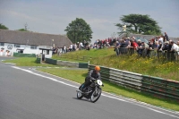 Mallory-park-Leicestershire;Mallory-park-photographs;Motorcycle-action-photographs;classic-bikes;event-digital-images;eventdigitalimages;mallory-park;no-limits-trackday;peter-wileman-photography;vintage-bikes;vintage-motorcycles;vmcc-festival-1000-bikes