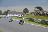 Mallory-park-Leicestershire;Mallory-park-photographs;Motorcycle-action-photographs;classic-bikes;event-digital-images;eventdigitalimages;mallory-park;no-limits-trackday;peter-wileman-photography;vintage-bikes;vintage-motorcycles;vmcc-festival-1000-bikes