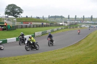 Mallory-park-Leicestershire;Mallory-park-photographs;Motorcycle-action-photographs;classic-bikes;event-digital-images;eventdigitalimages;mallory-park;no-limits-trackday;peter-wileman-photography;vintage-bikes;vintage-motorcycles;vmcc-festival-1000-bikes