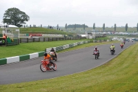 Mallory-park-Leicestershire;Mallory-park-photographs;Motorcycle-action-photographs;classic-bikes;event-digital-images;eventdigitalimages;mallory-park;no-limits-trackday;peter-wileman-photography;vintage-bikes;vintage-motorcycles;vmcc-festival-1000-bikes