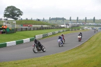 Mallory-park-Leicestershire;Mallory-park-photographs;Motorcycle-action-photographs;classic-bikes;event-digital-images;eventdigitalimages;mallory-park;no-limits-trackday;peter-wileman-photography;vintage-bikes;vintage-motorcycles;vmcc-festival-1000-bikes