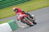 Mallory-park-Leicestershire;Mallory-park-photographs;Motorcycle-action-photographs;classic-bikes;event-digital-images;eventdigitalimages;mallory-park;no-limits-trackday;peter-wileman-photography;vintage-bikes;vintage-motorcycles;vmcc-festival-1000-bikes