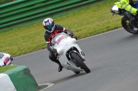 Mallory-park-Leicestershire;Mallory-park-photographs;Motorcycle-action-photographs;classic-bikes;event-digital-images;eventdigitalimages;mallory-park;no-limits-trackday;peter-wileman-photography;vintage-bikes;vintage-motorcycles;vmcc-festival-1000-bikes